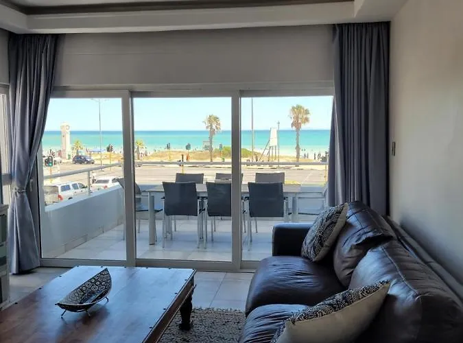 109 Da Gama On Beach